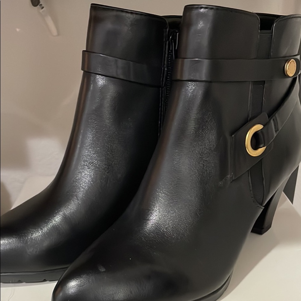 Anne Klein Boots Size 7.5